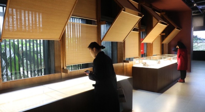 参观现场。秦旭摄