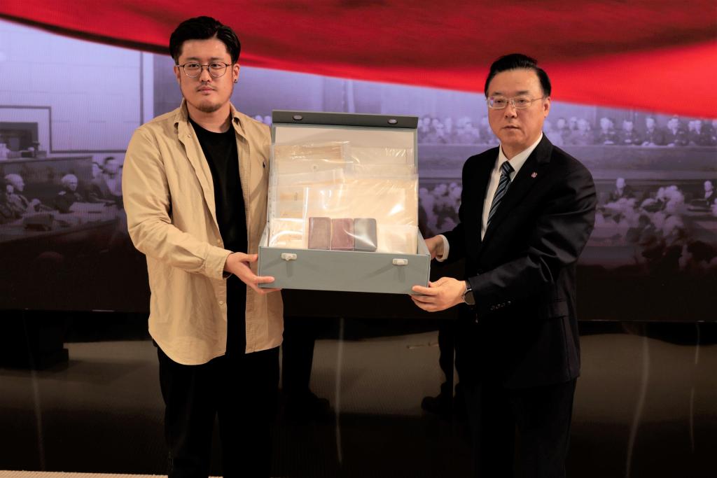 Rare archives of Tokyo Trial prosecutor donated to Nanjing Massacre memorial hall