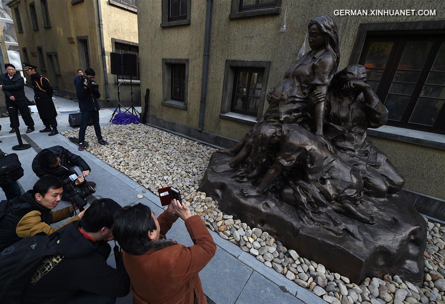 CHINA-NANJING-MEMORIAL-COMFORT WOMEN(CN)