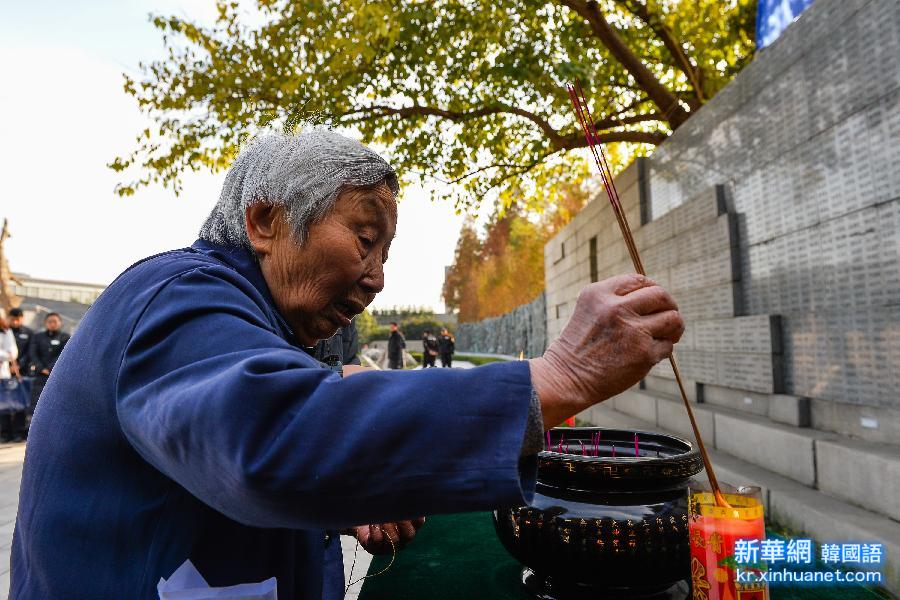 （国家公祭日·图文互动）（3）杨翠英：靠剃光头发、脸上抹锅灰而活下来的幸存者