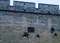 宛平城墙上的弹痕依然清晰可见 警醒我们：吾辈自强！