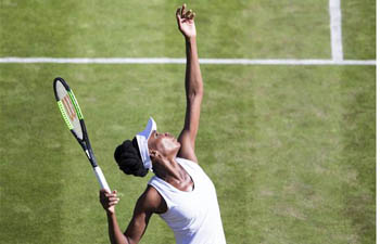 Highlights of Day 3 of Championship Wimbledon 2017