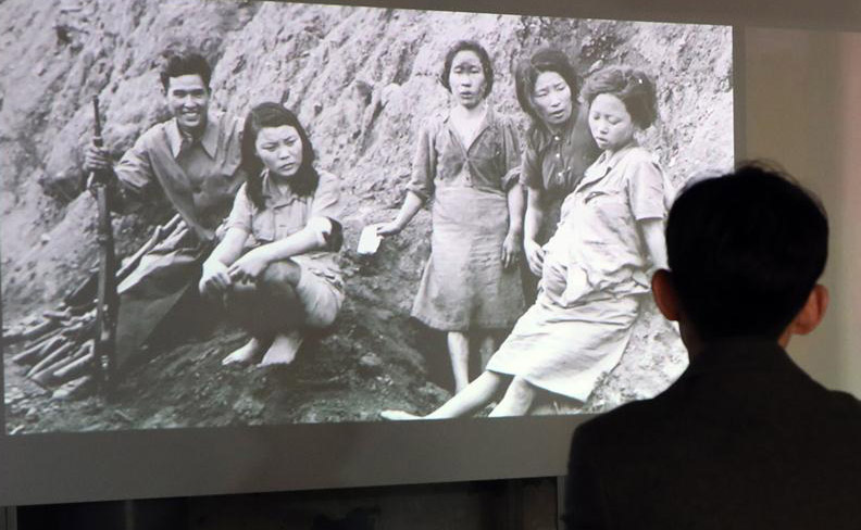不容忘却的历史！韩国举办“慰安妇”图片展