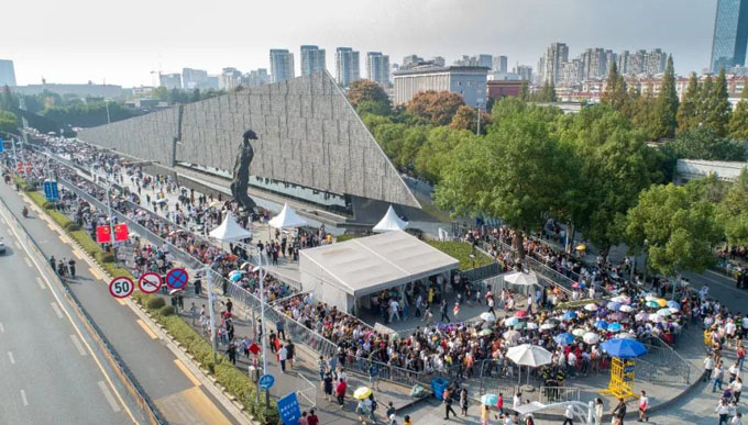 56万人次悼念南京大屠杀遇难同胞 创历史新高