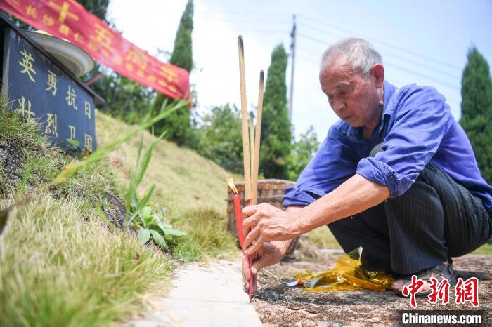 长沙老农与抗战阵亡将士墓的“世纪情缘”