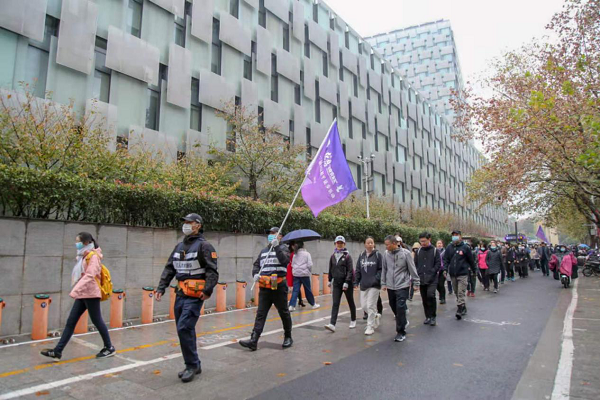 83名和平人士徒步寻访“南京安全区”